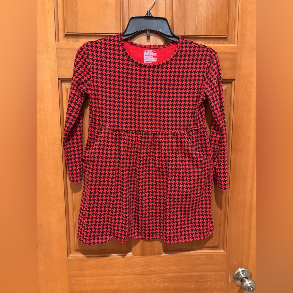 Like new, good for Holidays top or dress.